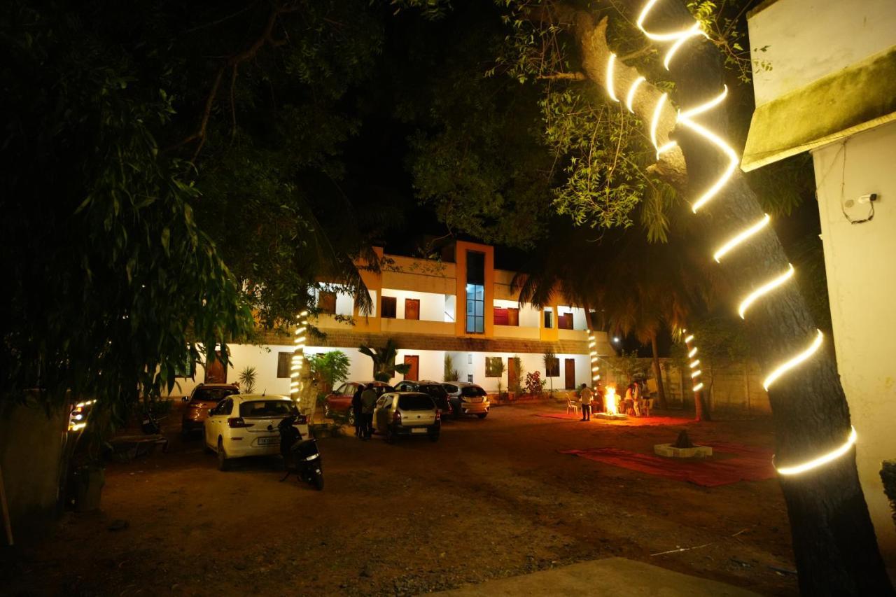 Hotel Dwaraka Residency Mahabalipuram Exterior foto